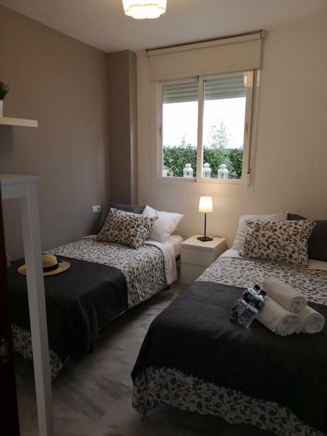 Apartament Gigantes Malaga Zewnętrze zdjęcie